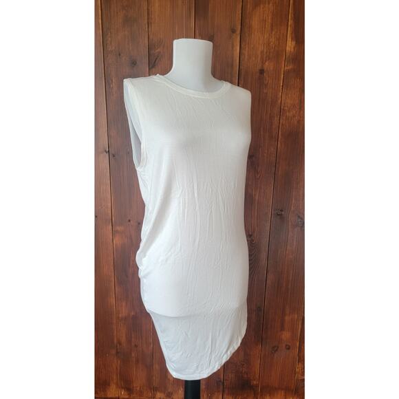 Athleta Women’s M White Asymmetrical Workout Top Long Modal Stretch USA Designed - Picture 12 of 14